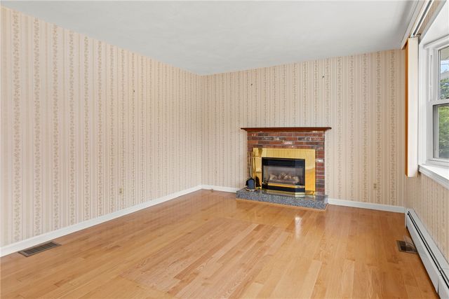 7 Esther Street, Cranston, RI 02920