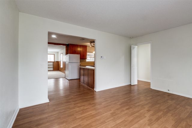 10414 Losa Drive, Dallas, TX 75218