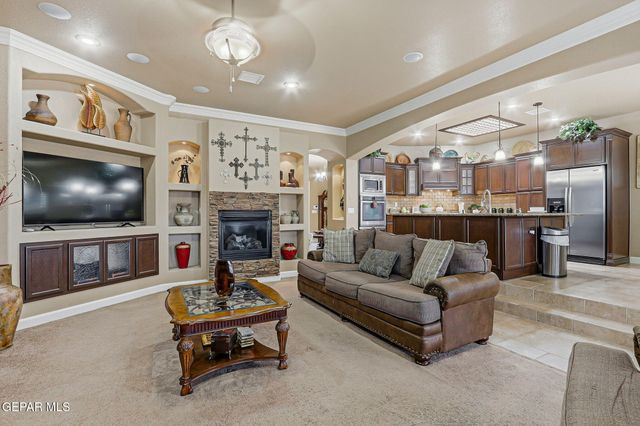 3036 CASCADE POINT Drive, El Paso, TX 79938