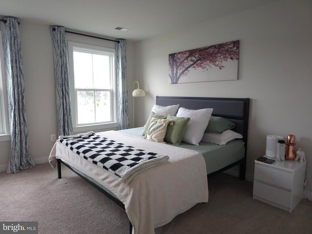 3300 CORA LN, Souderton, PA 18964