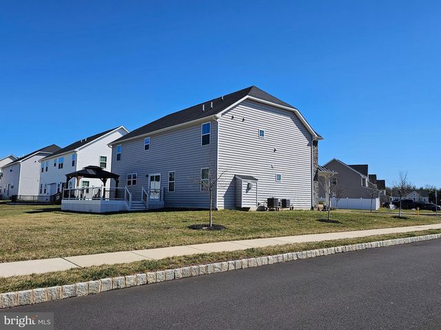 3300 CORA LN, Souderton, PA 18964