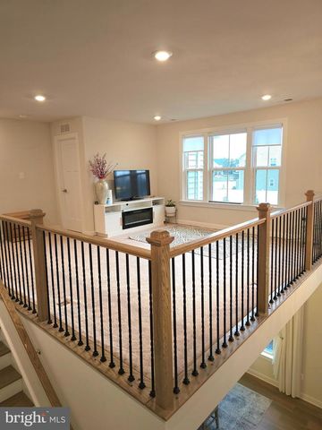 3300 CORA LN, Souderton, PA 18964