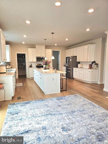 3300 CORA LN, Souderton, PA 18964