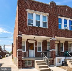 2094 CARVER ST, Philadelphia, PA 19124