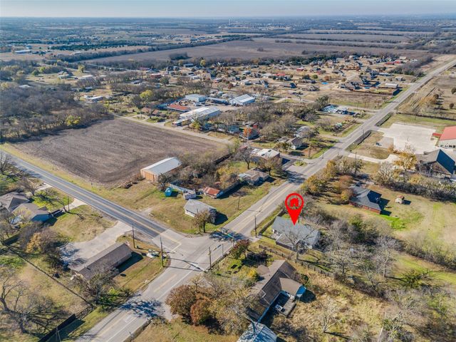 101 W Fm 6, Nevada, TX 75173