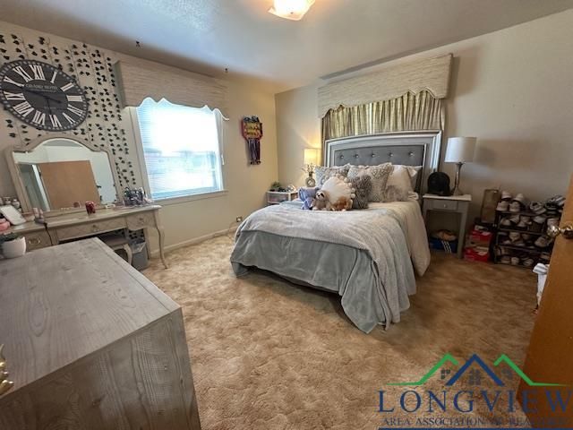 260 Hargis Dr., New London, TX 75682