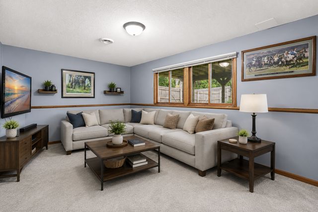 14137 Carmody Drive, Eden Prairie, MN 55347