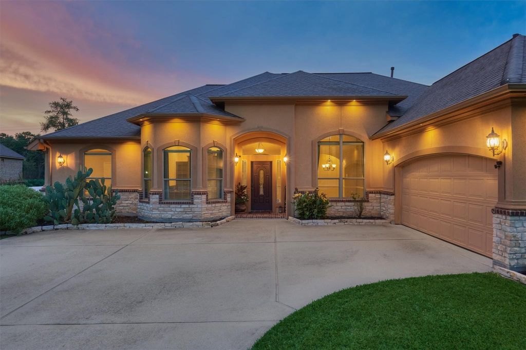 401 Ridgelake Scenic Drive, Montgomery, TX 77316