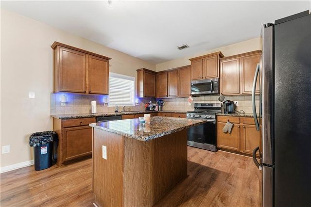 1881 Windsor Creek SW Drive, Conyers, GA 30094