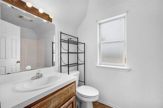 5 NW Pleasant View Rdg, Lawton, OK 73505
