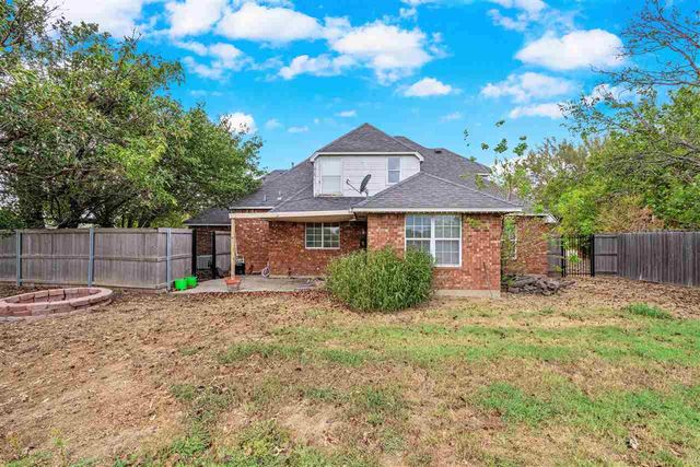 5 NW Pleasant View Rdg, Lawton, OK 73505