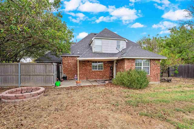 5 NW Pleasant View Rdg, Lawton, OK 73505