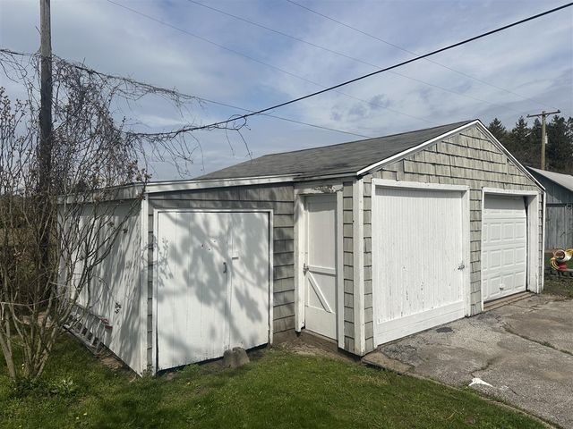 2190 68th Street, Fennville, MI 49408