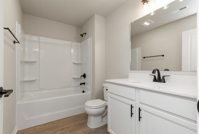 462 SW 12th Street, Des Moines, IA 50309
