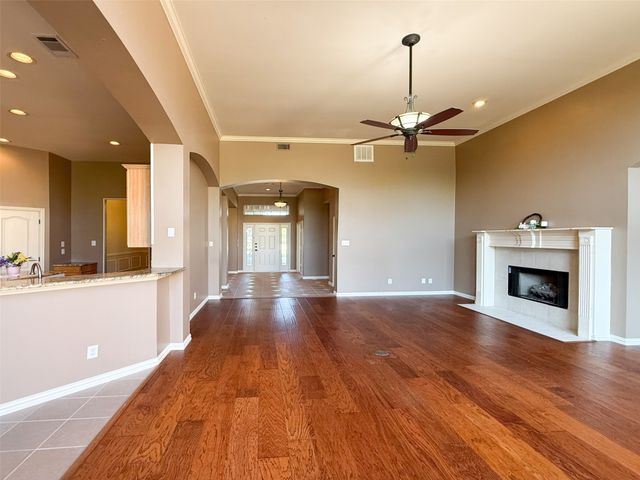 7517 Rodeo Drive, Denton, TX 76208