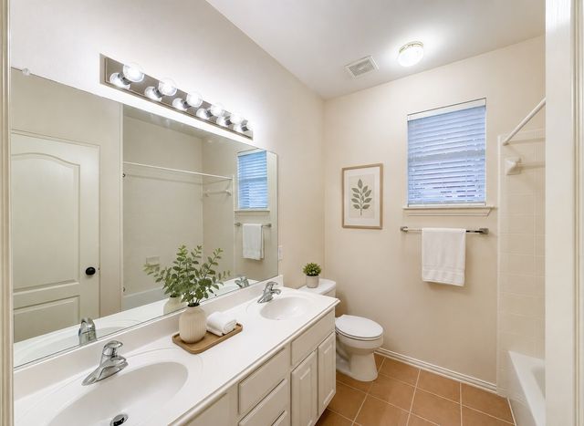 7517 Rodeo Drive, Denton, TX 76208