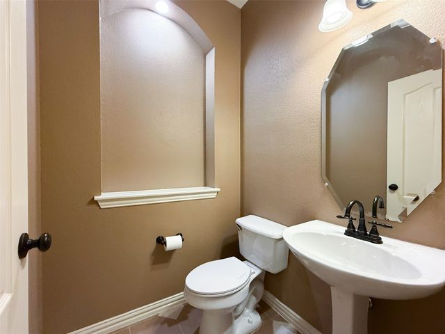7517 Rodeo Drive, Denton, TX 76208