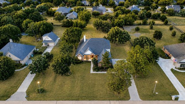 7517 Rodeo Drive, Denton, TX 76208