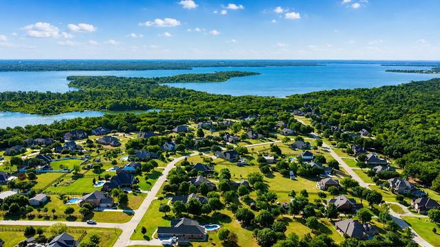 7517 Rodeo Drive, Denton, TX 76208