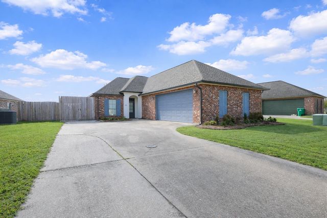 123 Lake Maclaine Avenue, Thibodaux, LA 70301