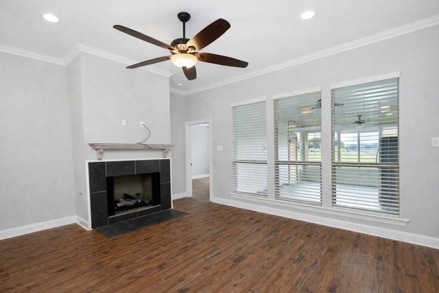 123 Lake Maclaine Avenue, Thibodaux, LA 70301