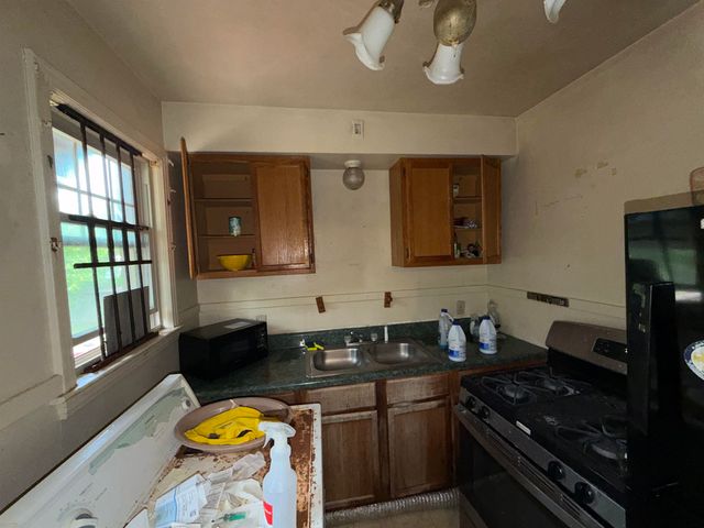 3101 ST CHARLES DR, Memphis, TN 38127