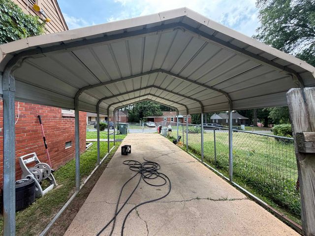 3101 ST CHARLES DR, Memphis, TN 38127
