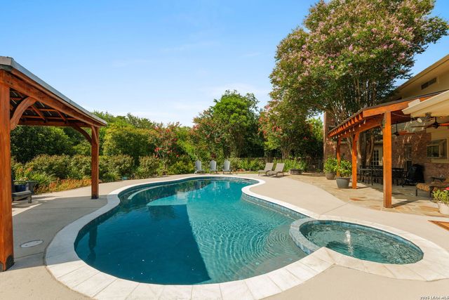 14007 BLUFF PARK DR, San Antonio, TX 78216