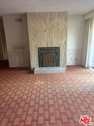 321 N Oakhurst Drive 306, Beverly Hills, CA 90210