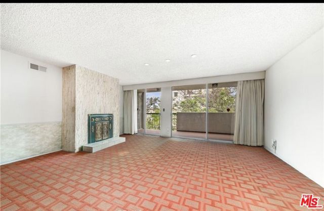 321 N Oakhurst Drive 306, Beverly Hills, CA 90210