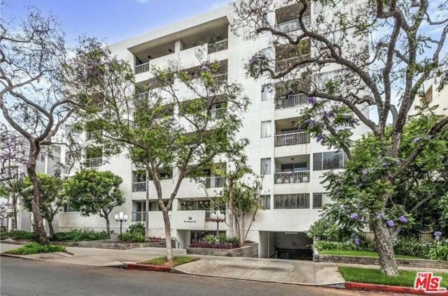 321 N Oakhurst Drive 306, Beverly Hills, CA 90210