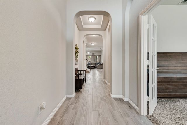 3221 Burgundy Lane, Midlothian, TX 76065