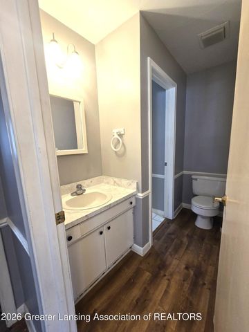 6160 Innkeepers Court 56, East Lansing, MI 48823