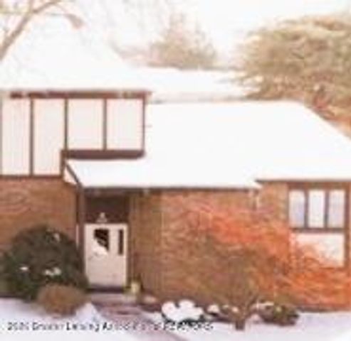 6160 Innkeepers Court 56, East Lansing, MI 48823