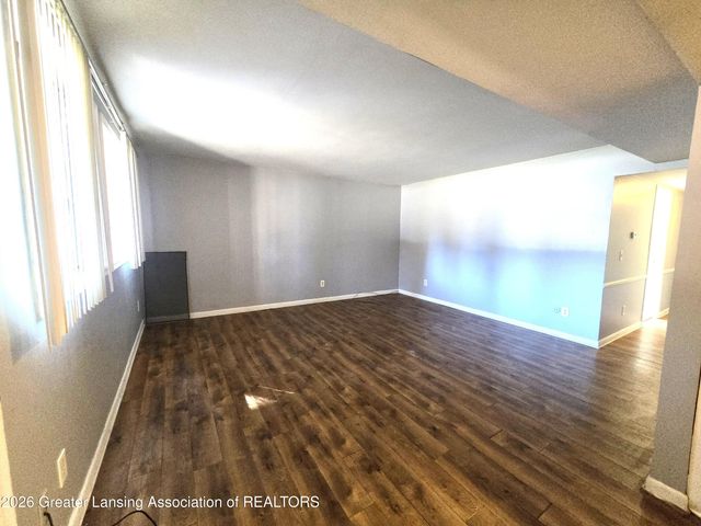 6160 Innkeepers Court 56, East Lansing, MI 48823