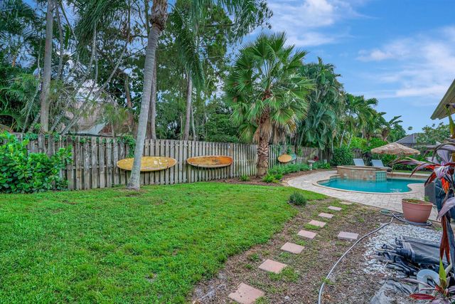 13709 Columbine Avenue, Wellington, FL 33414