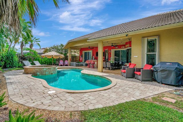 13709 Columbine Avenue, Wellington, FL 33414