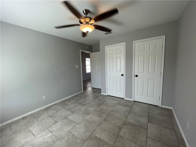 5934 Community Dr, Corpus Christi, TX 78412