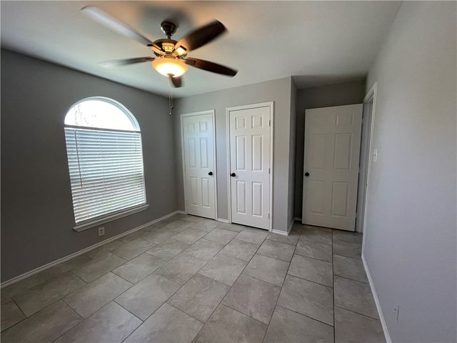 5934 Community Dr, Corpus Christi, TX 78412