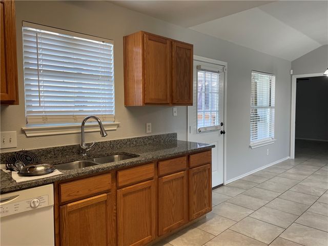 5934 Community Dr, Corpus Christi, TX 78412