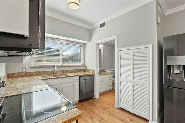 2728 Reagan Street 204, Dallas, TX 75219