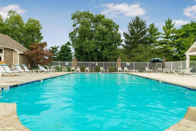 6789 Meadow Creek Drive, 101, Columbus, OH 43235