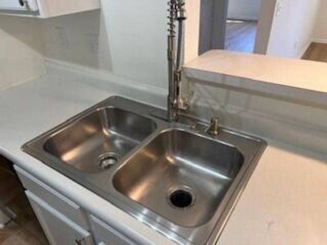 6789 Meadow Creek Drive, 101, Columbus, OH 43235