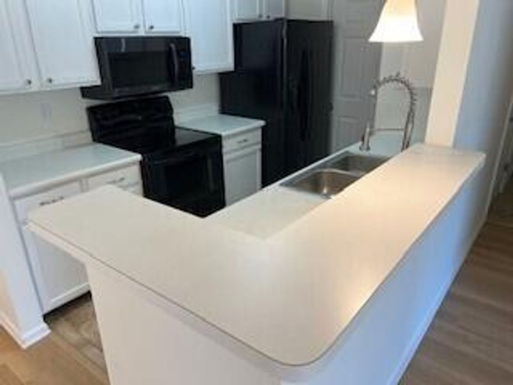 6789 Meadow Creek Drive, 101, Columbus, OH 43235