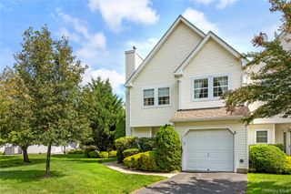 317 Erik Drive, East Setauket, NY 11733