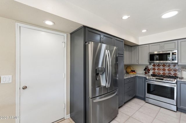 2107 E ALAMEDA Drive, Tempe, AZ 85282