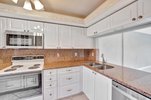 4500 N Federal Hwy 151F, Lighthouse Point, FL 33064