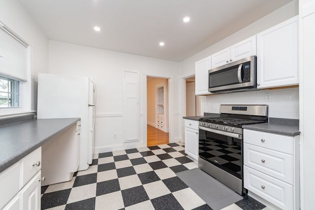 15 Vera 1, Boston, MA 02121