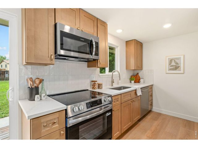 743 Scotch Elm Dr, Loveland, CO 80538