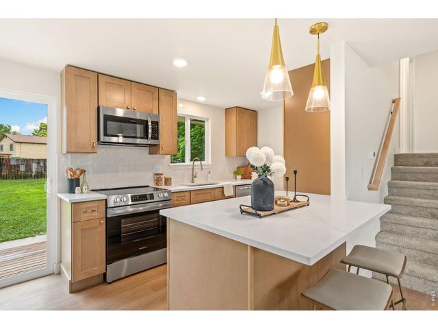 743 Scotch Elm Dr, Loveland, CO 80538